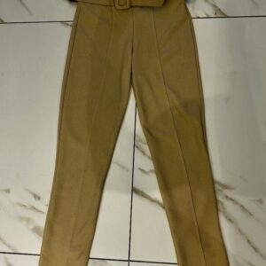 Calça beje poliéster com cinto