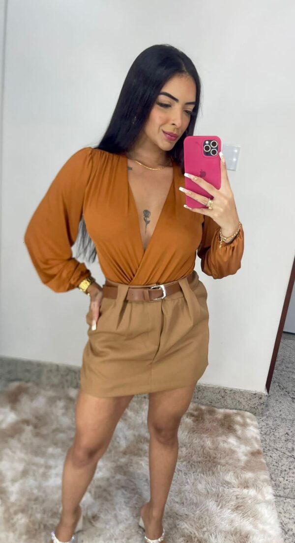 Body marrom